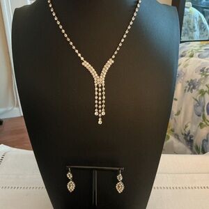 Lavalier Clear Rhinestone Silver Tone Necklace